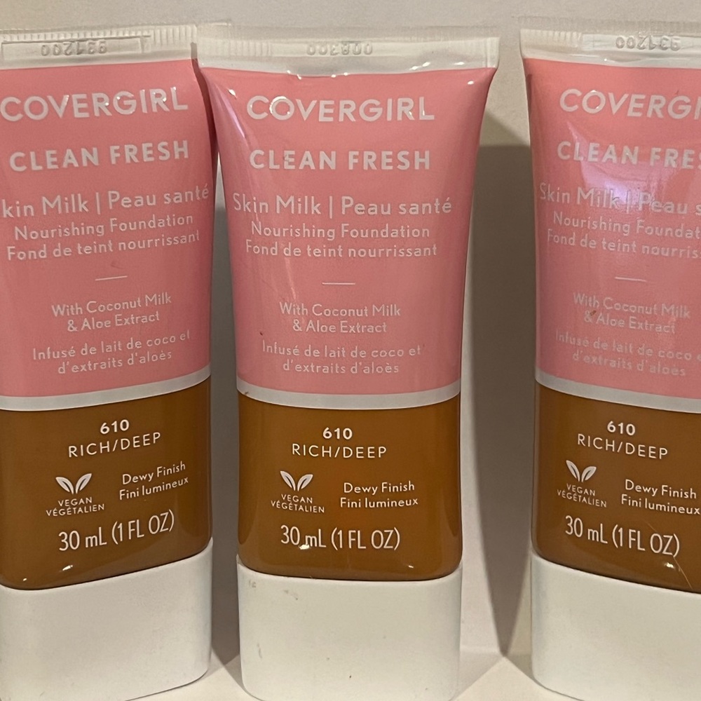 New Set 3 Covergirl Clean Fresh Skin Milk Foundation 610 Rich / Deep BB Cream
